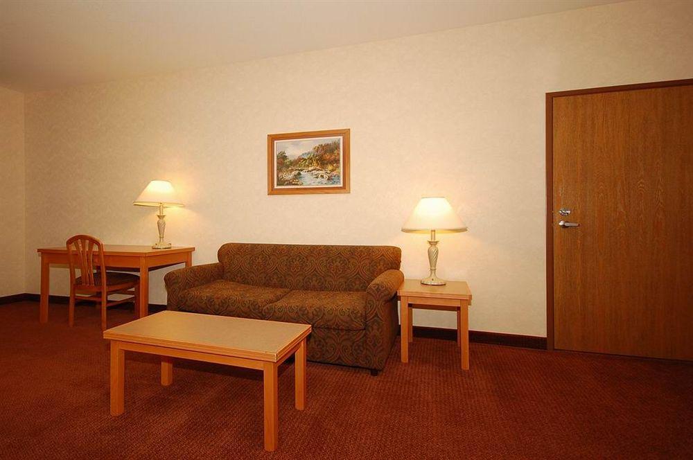 Sleep Inn & Suites Lake Of The Ozarks Camdenton Zewnętrze zdjęcie